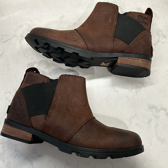 Sorel EMELIE™ III WOMEN'S WATERPROOF CHELSEA BOOTIE Tobacco Black Size 7 - Picture 16 of 16